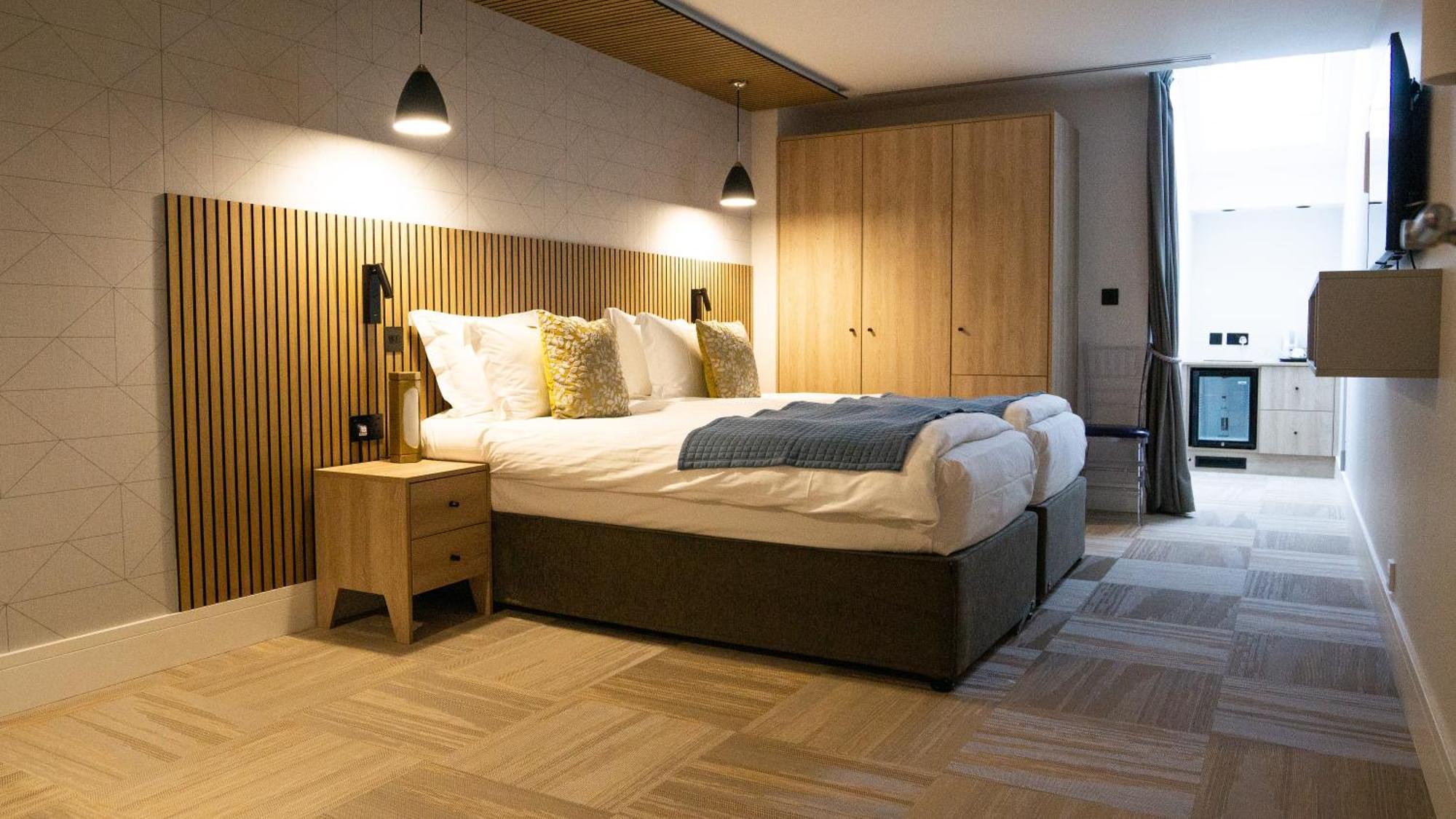 The Pillar Hotel Лондон Екстериор снимка