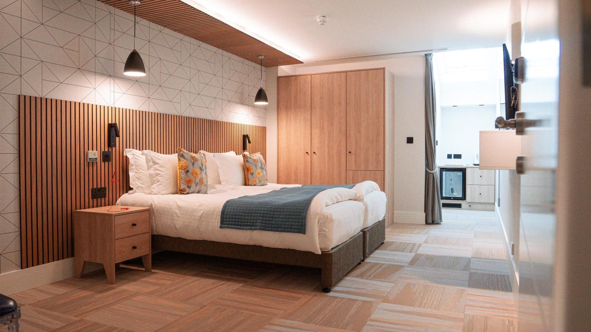 The Pillar Hotel Лондон Екстериор снимка