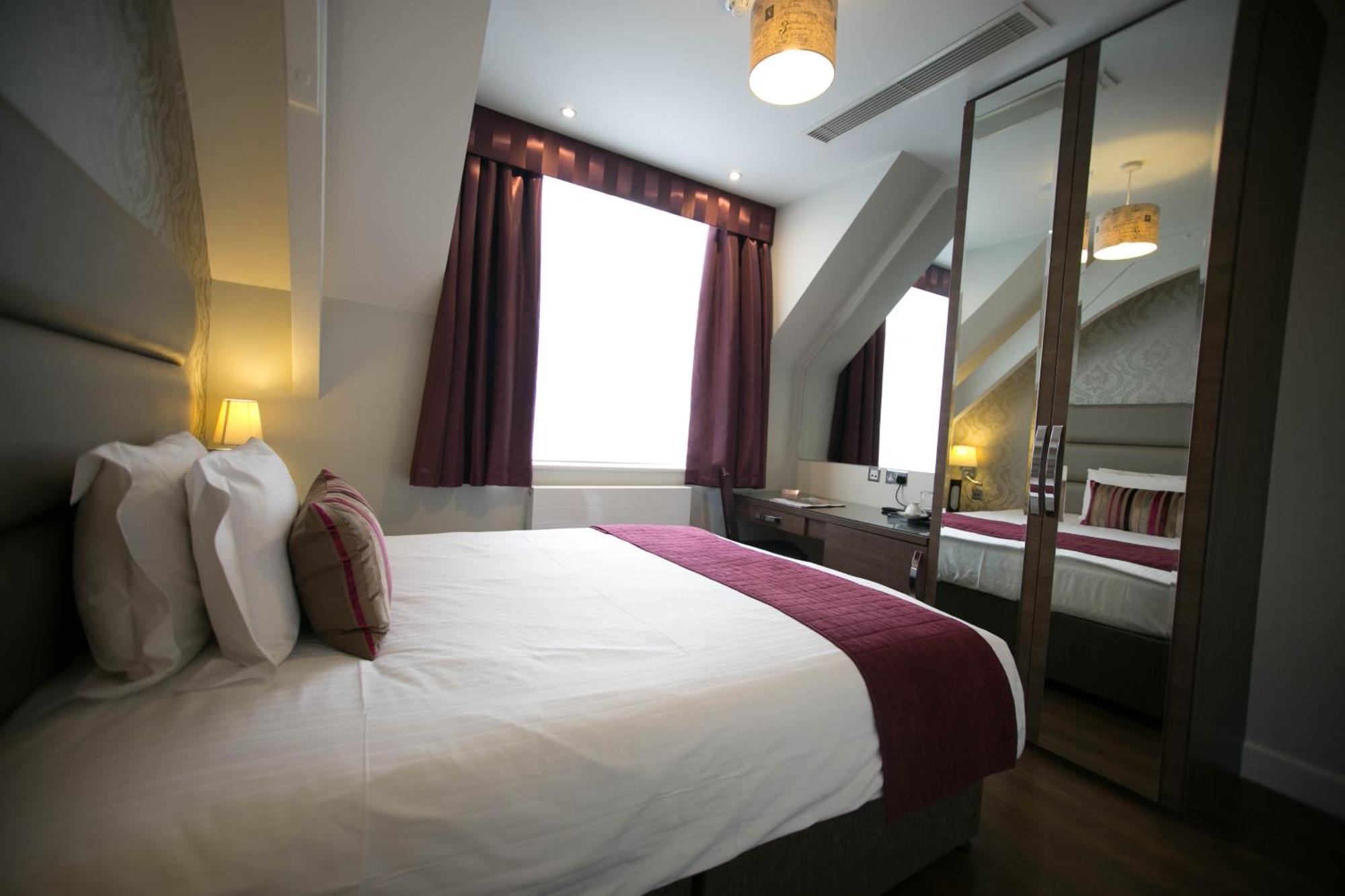 The Pillar Hotel Лондон Екстериор снимка