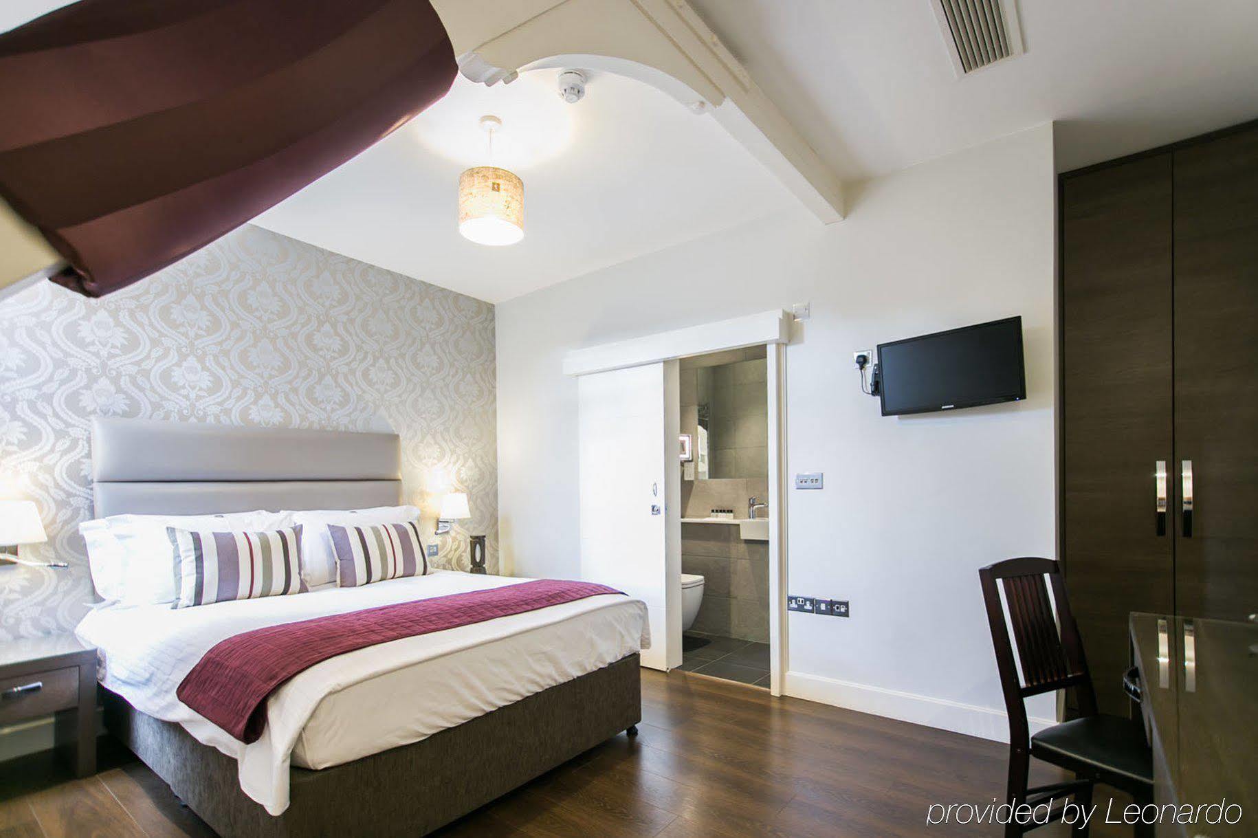The Pillar Hotel Лондон Екстериор снимка