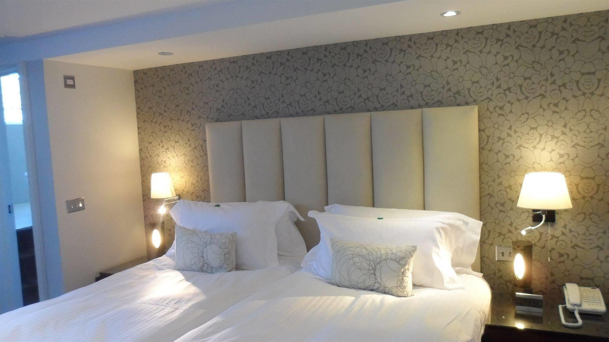 The Pillar Hotel Лондон Стая снимка